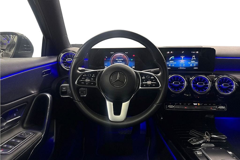 Mercedes-Benz A 180, panorama, backkamera, 1 brukare