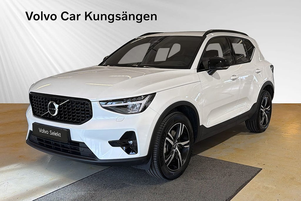 Volvo XC40 B4 FWD Bensin Plus Dark