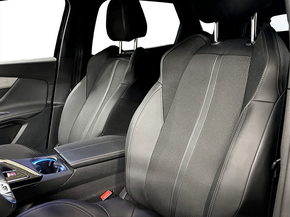 Bild på Peugeot 3008 GT 1.2 PT 130hk Aut B-KAMERA CARPLAY
