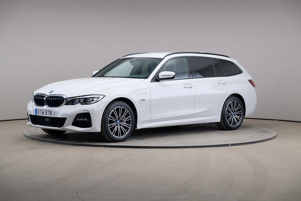 BMW 330e 3 Xdrive Touring M-sport Connected Drag
