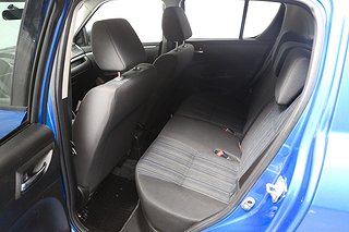 Halvkombi Suzuki Swift 13 av 14