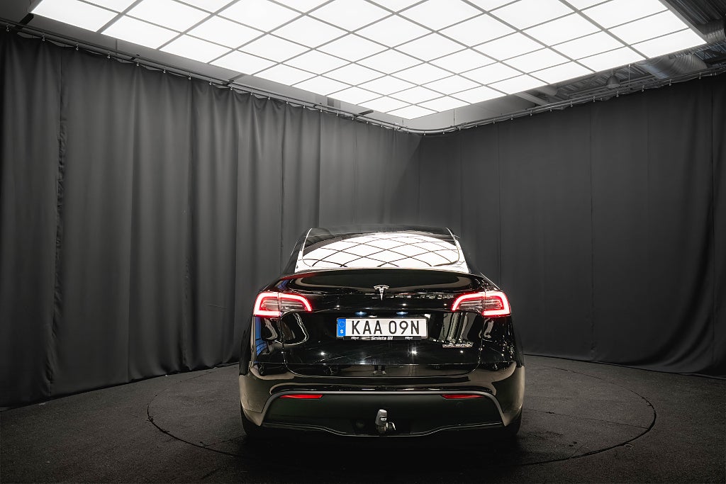 Tesla Model Y Performance AWD DRAG 21' PANO 1-ÄGARE 94.5%SoH MOMS