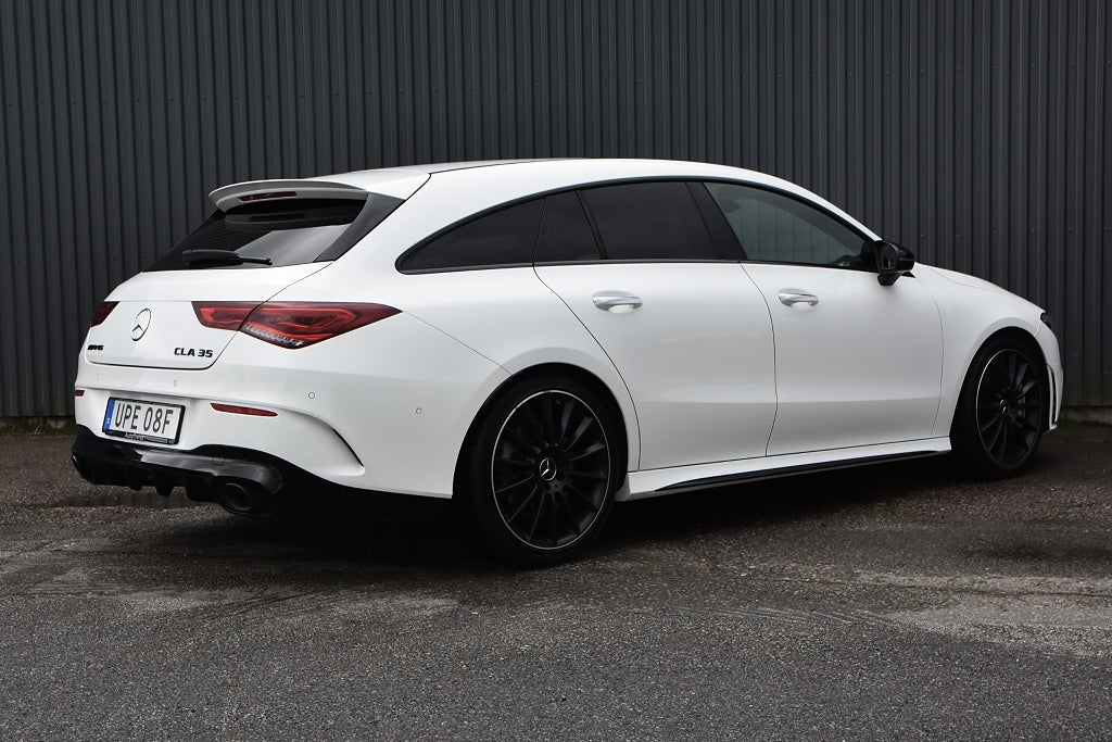 Mercedes-Benz CLA35 2022 - miniatyr 2