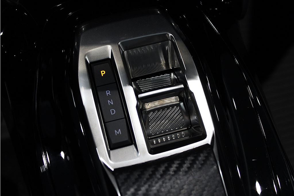 Bild på Peugeot 208 Hybrid Allure 100hk Aut - DEMO