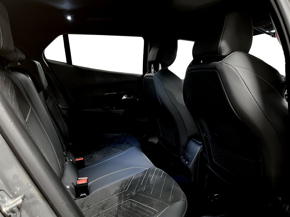 Bild på Peugeot 2008 GT 1.2 PT 130hk Aut B-KAMERA CARPLAY