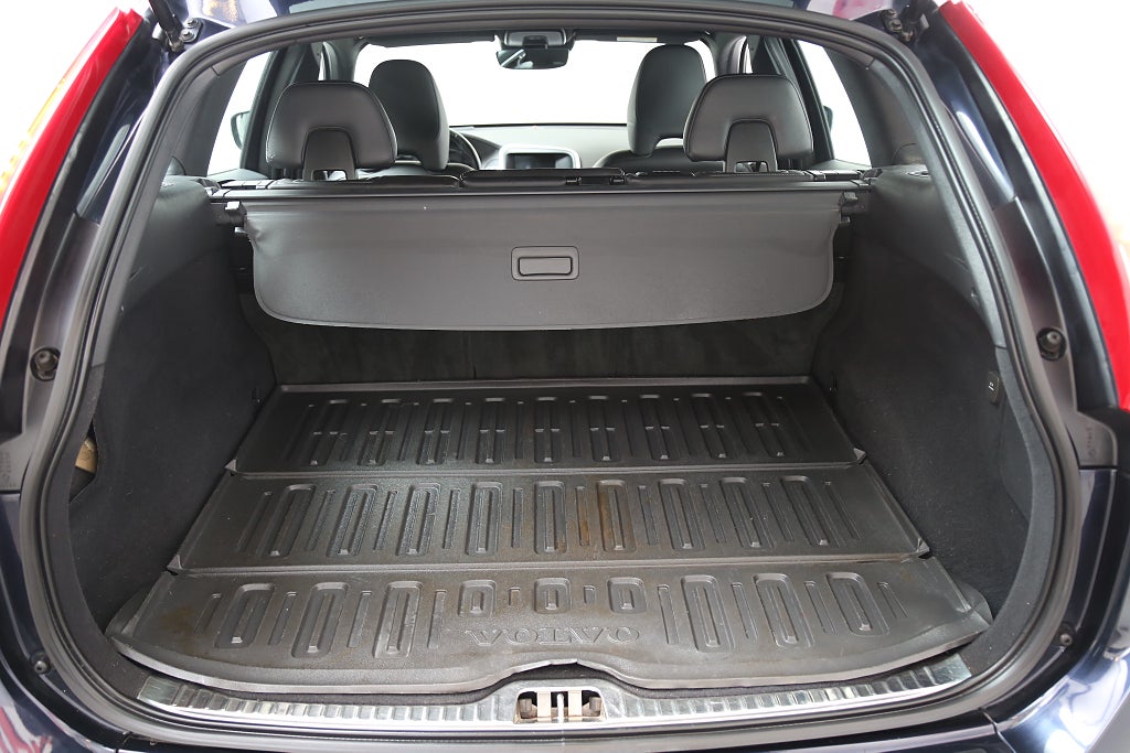 Volvo XC60 D4 190hk Summum Business Edt Pro Aut Kamera BLIS Drag 2016