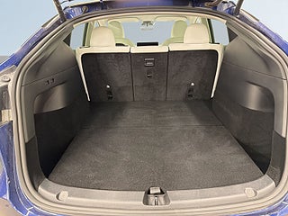 Tesla Model Y Long Range AWD S&V/PremiumLjud/Värmepump – bild 15