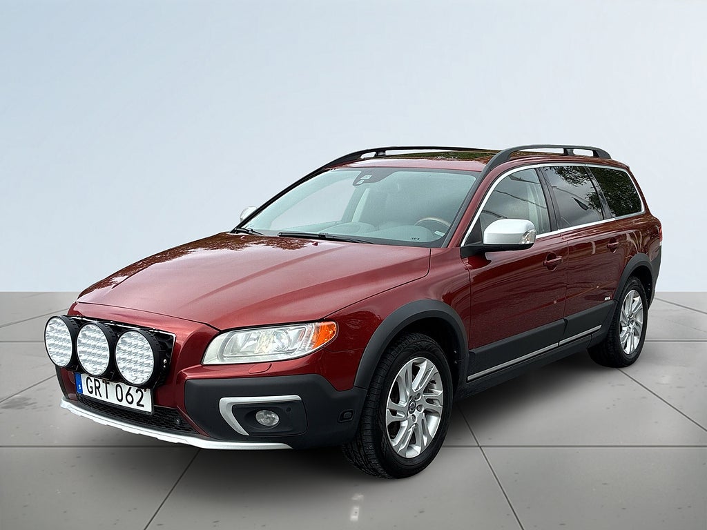 Volvo XC70 D4 AWD Summum SoV-Däck/Navi/Skinn/Värmare/Drag/Elstol