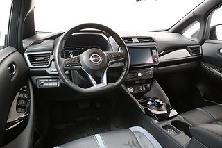 Halvkombi Nissan Leaf 14 av 23