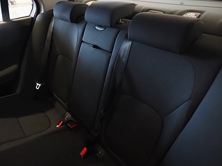Sedan Jaguar XE 13 av 20