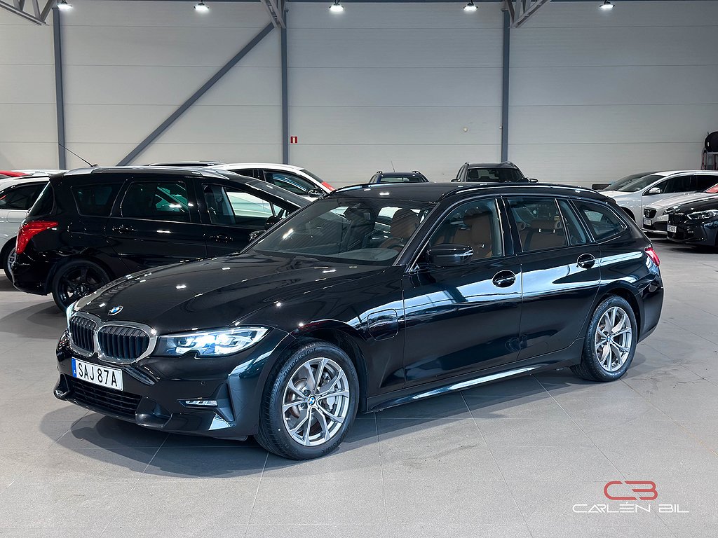 BMW 330e Sportline Shadowline HiFi Vernasca *RESERVERAD*