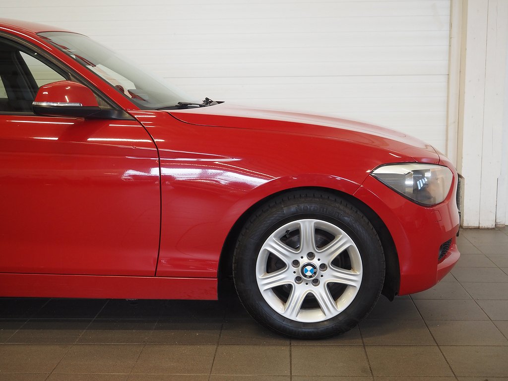 BMW 116 d 5-dörrars Steptronic  Automat P-Sensorer 2013