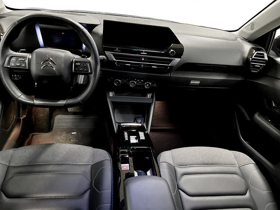 Bild på Citroën C4-X Shine 1.2 PT 130hk Aut B-KAMERA NAVI