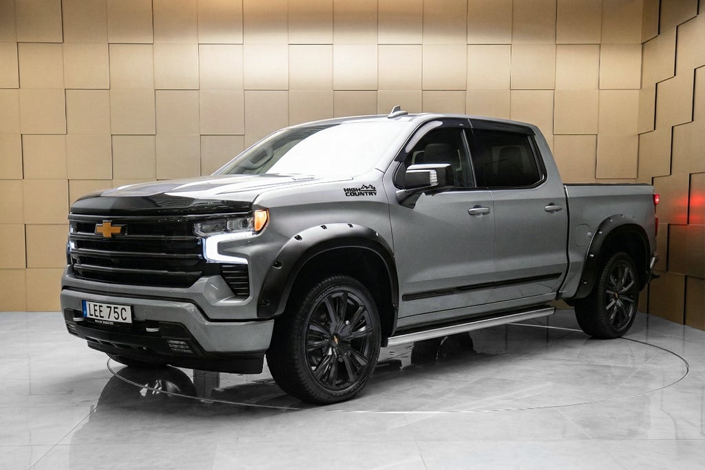 Chevrolet Silverado 1500 Crew Cab 3.0 Duramax 7H Black Edition / Flaklock