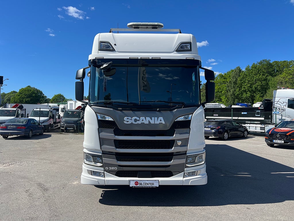 Scania G320 4x2 Maskintransport, Borrigg, Servicebil