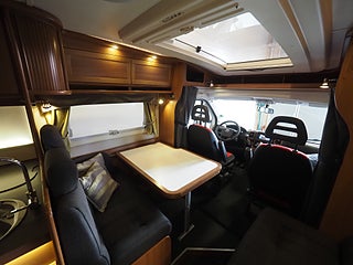 Husbil-halvintegrerad Kabe Travel Master 750 LXL 7 av 22