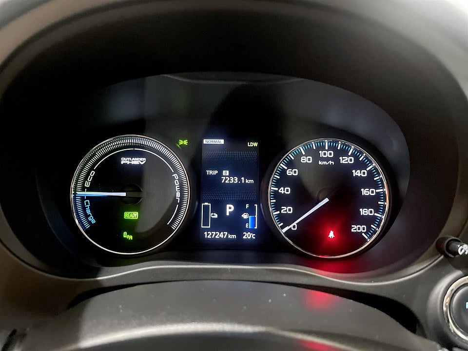 Bild på Mitsubishi Outlander Business PHEV 203hk Aut 4WD - 360-KAMERA