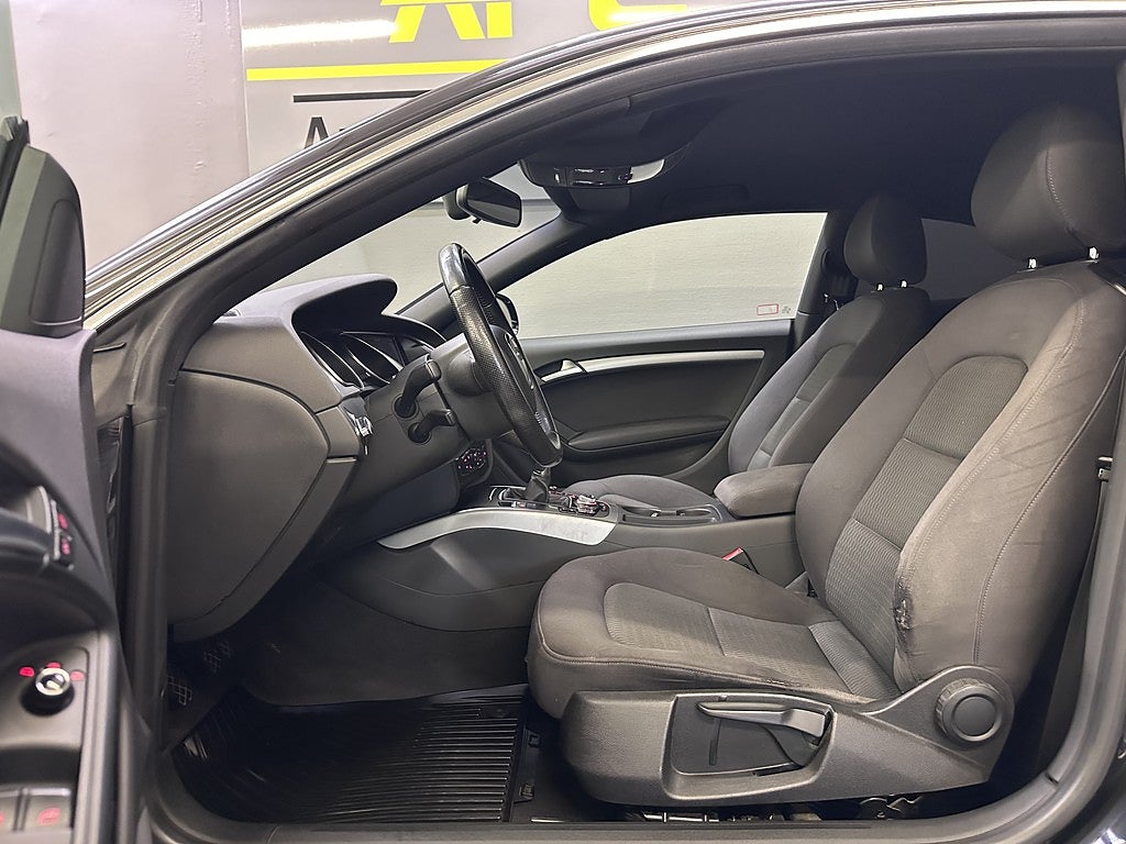 Audi A5 Coupé 2.0 TFSI | 2 Ägare | Fullservice | Drag | Navi |