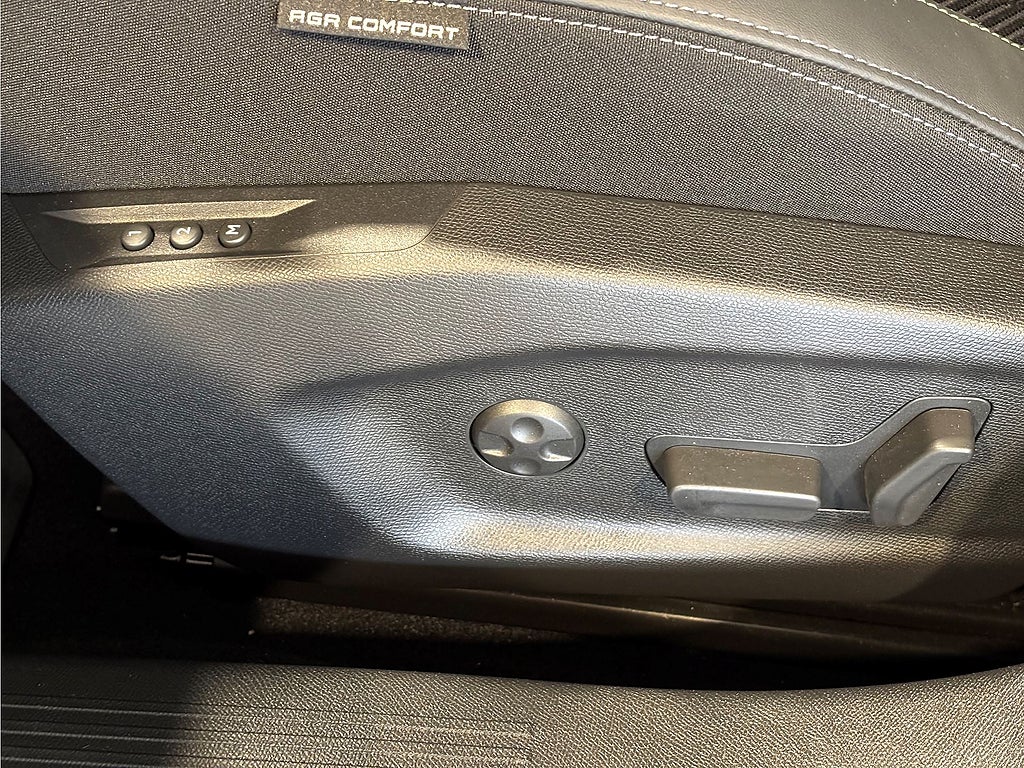 Bild på Peugeot 408 GT Hybrid 136hk Aut B-KAMERA ELSTOL NAV