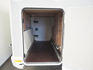Husbil-halvintegrerad Knaus VanWave 640 MEG Vansation 5 av 31