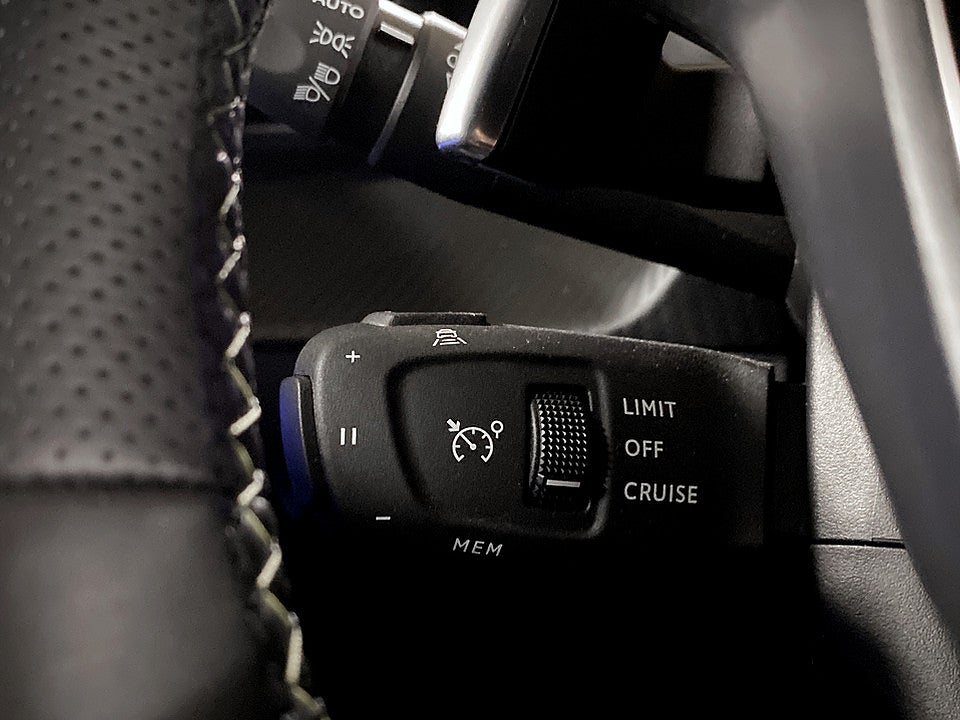 Bild på Peugeot 2008 GT Hybrid 145hk Aut B-KAMERA CARPLAY