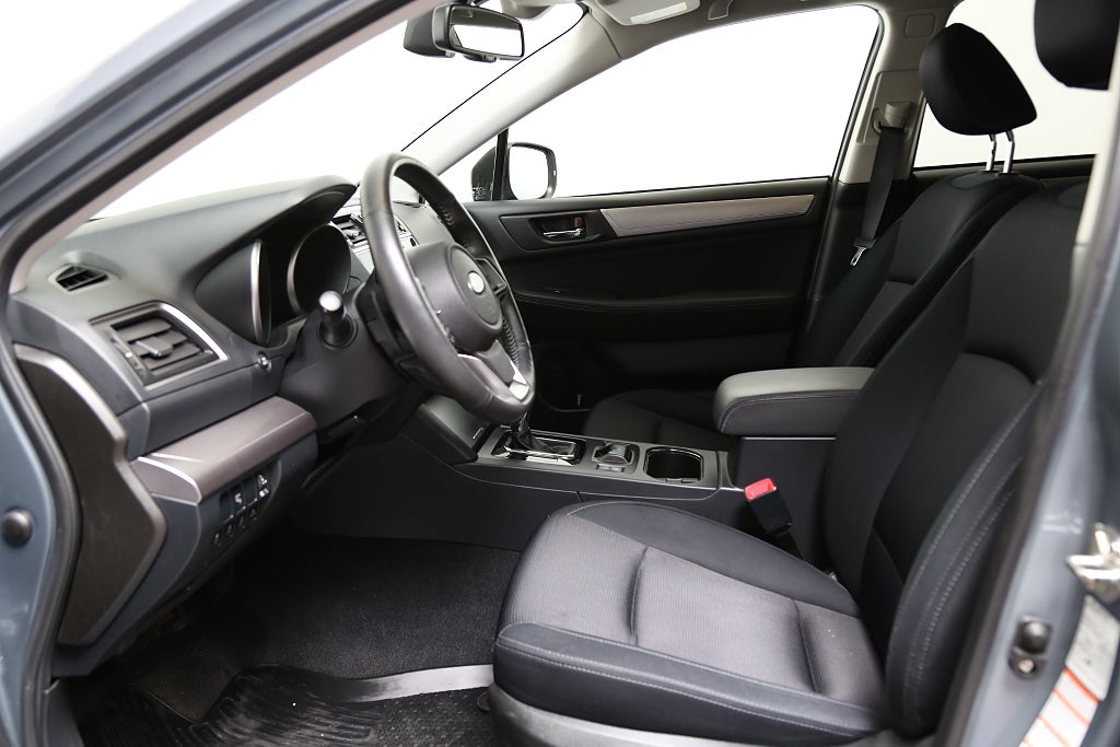 Subaru Outback 2,5i 175hk Active AWD Aut Dragkrok 2018