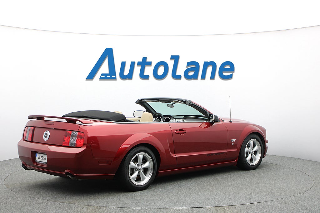 Ford Mustang GT Cabriolet 4.6 V8 Automat, Skinn 304hk