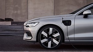 Nya Volvo V60 får ett aningen förändrat utseende. Foto: Volvo 