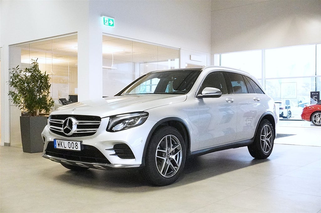 Mercedes-Benz GLC 4,95% ränta 220d 4Matic AMG Pano Drag Kamera Navi