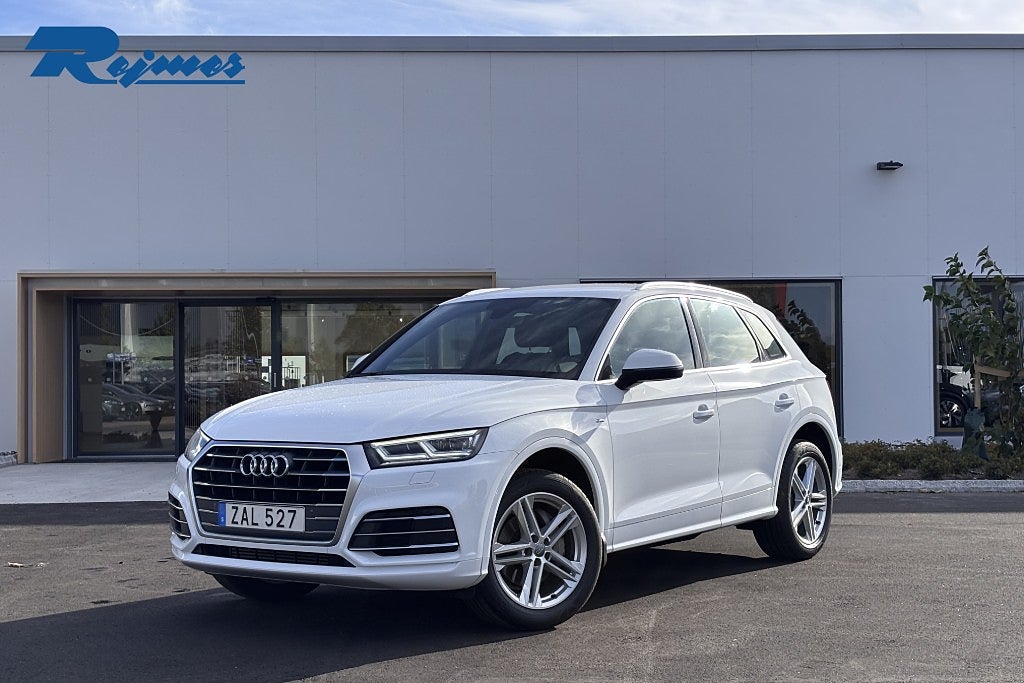 Audi Q5 2.0 Quattro S-Line  Alpinpaket / Avskalad Ratt