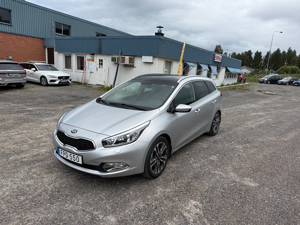 Kia Ceed cee'd_sw 1.6 CRDi EX / Panorama / LÅGMIL