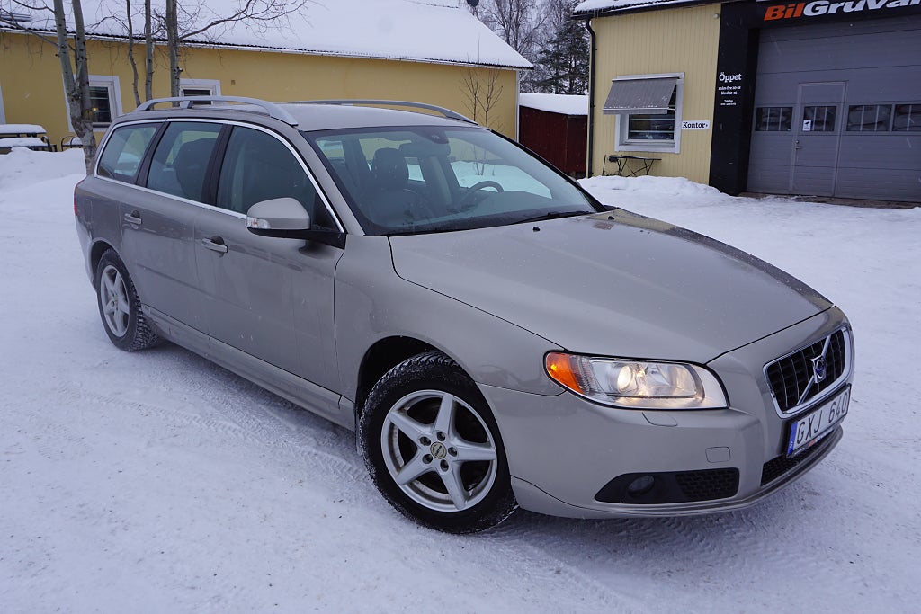 Volvo V70 2.0F Summum Drag M-Värmare