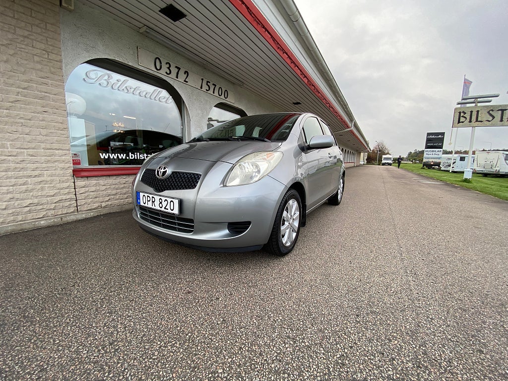 Toyota Yaris 1.3 VVT-i 5-dörr 1 Ägare 12.100 mil