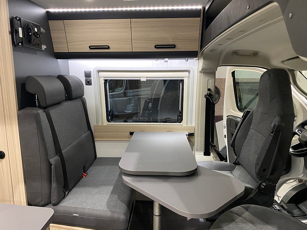 Sun Living V 60 SP / Automat / Under 6 meter / Van/Plåtis - Sun Living