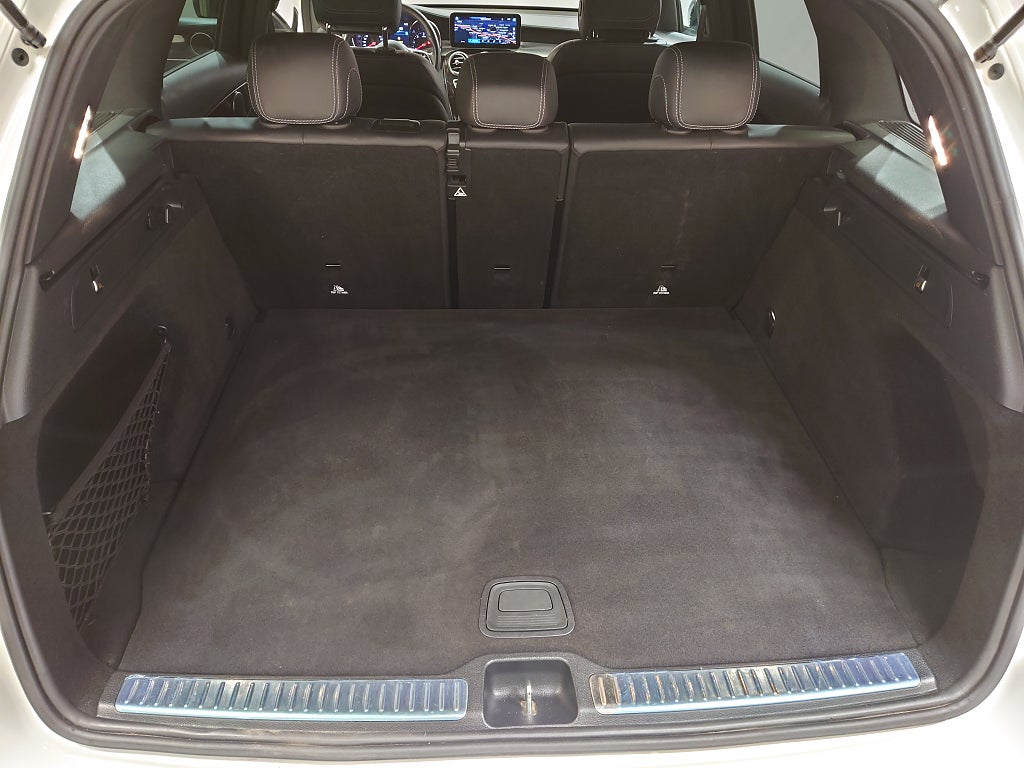 Mercedes-Benz GLC220 d 2022 - miniatyr 14
