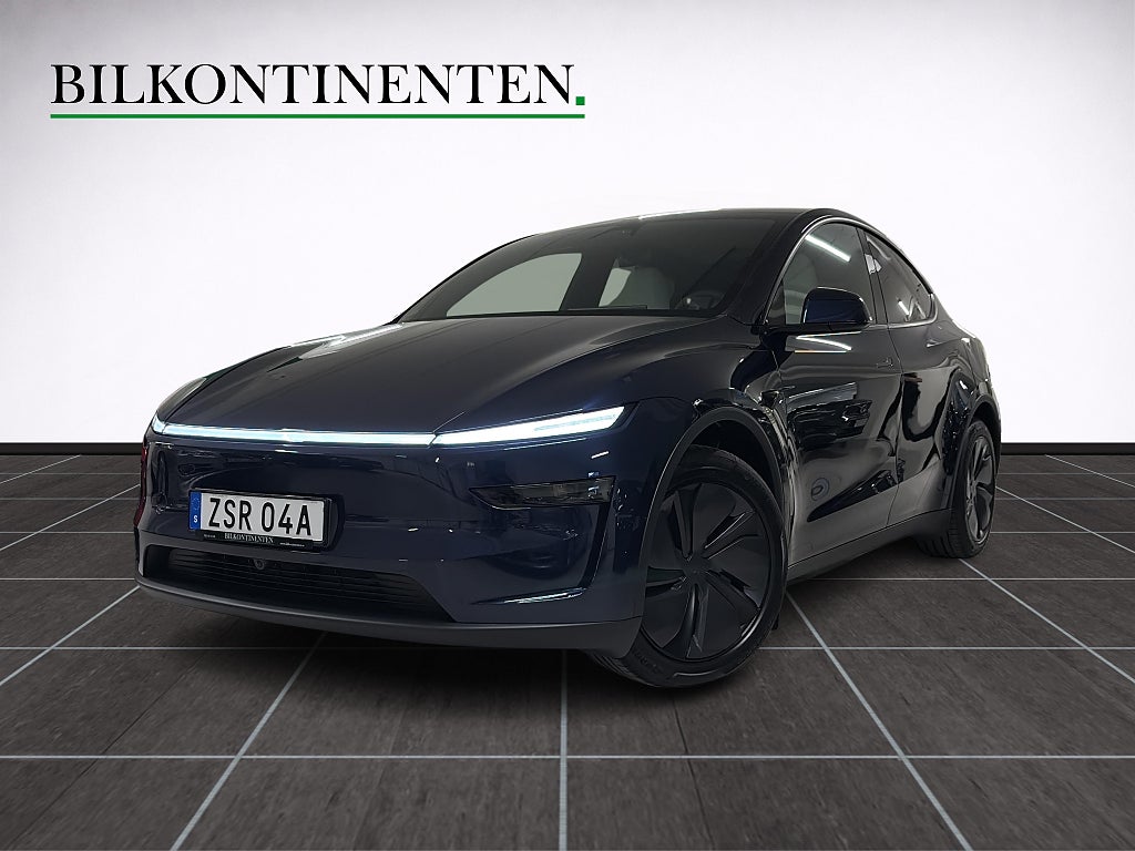 Tesla Model Y Long Range AWD Premium Drag Ljust Läder Auto Pilot Pano