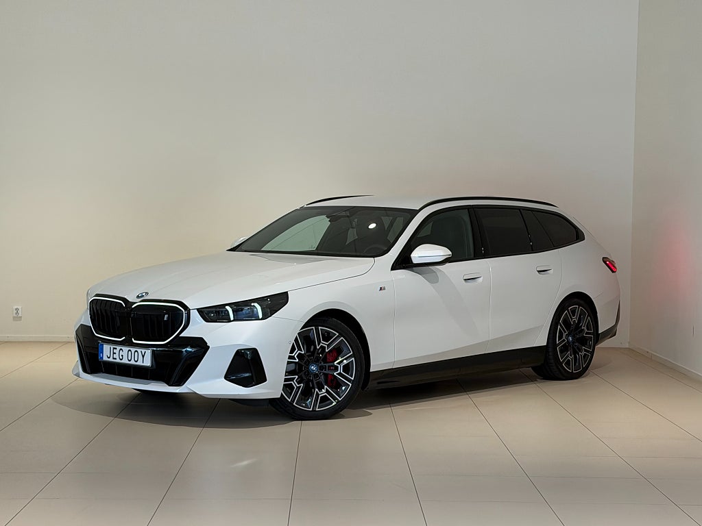 BMW i5 M-Sport PRO, Drag, HK,Driving Plus,Parking Plus,Head Up