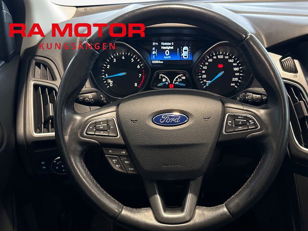 Ford Focus 1.0 125hk EcoBoost | Titanium | B-kamera | K-rem bytt | 2016