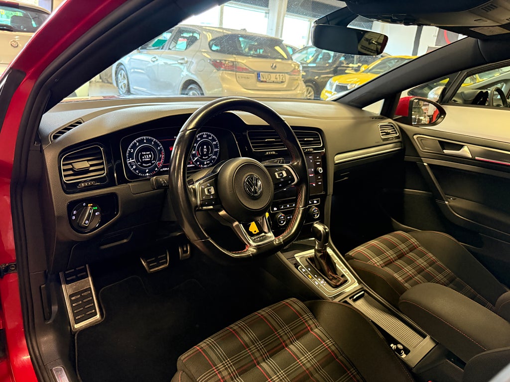 Volkswagen Golf 2018 - miniatyr 12