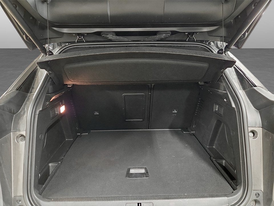 Bild på Peugeot 3008 GT Black Pack 1.2 PT 130hk Aut - B-KAMERA, CARPLAY