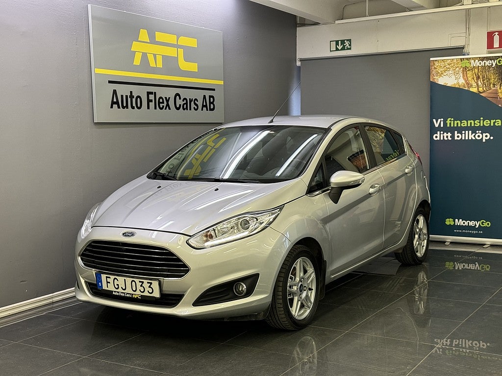 Ford Fiesta 5-dörrar 1.0 EcoBoost Titanium Euro 6 *NY KAMREM* 