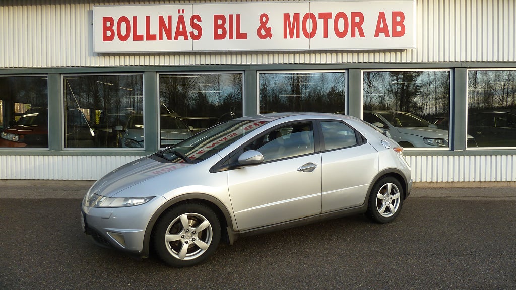 Honda Civic 5-dörrar 1.8 i-VTEC Sport Euro 4