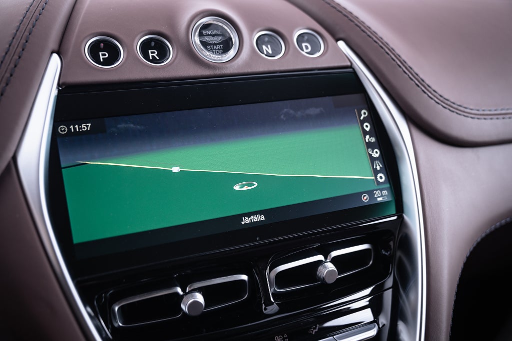 Gallery image 14 of 19