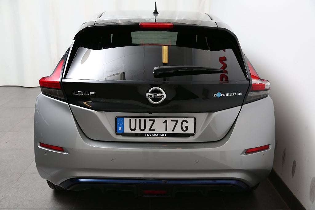 Nissan Leaf 40 kWh N-Connecta 360° I Navi I Motorvärmare 2020