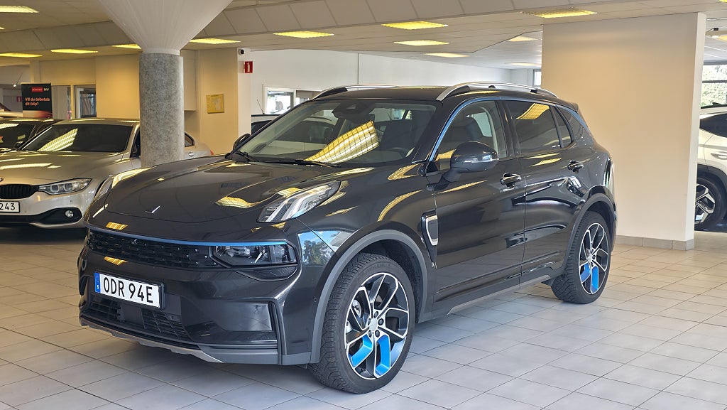 Lynk & Co 01 PHEV DCT 261hk Drag, Glastak,360-kamera