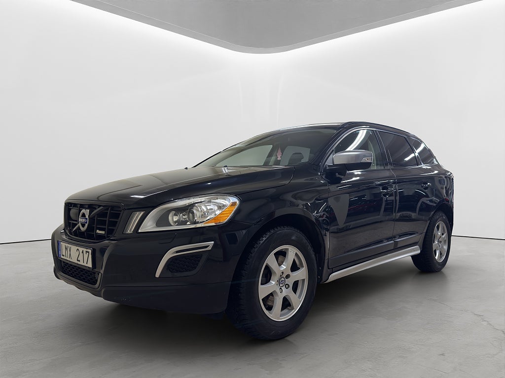 Volvo XC60 D3 AWD 163hk, R-Design / Drag / Värmare