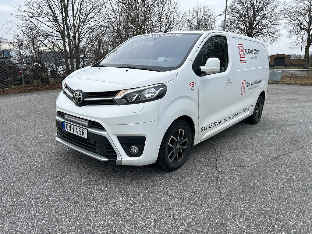 Toyota ProAce Skåpbil
