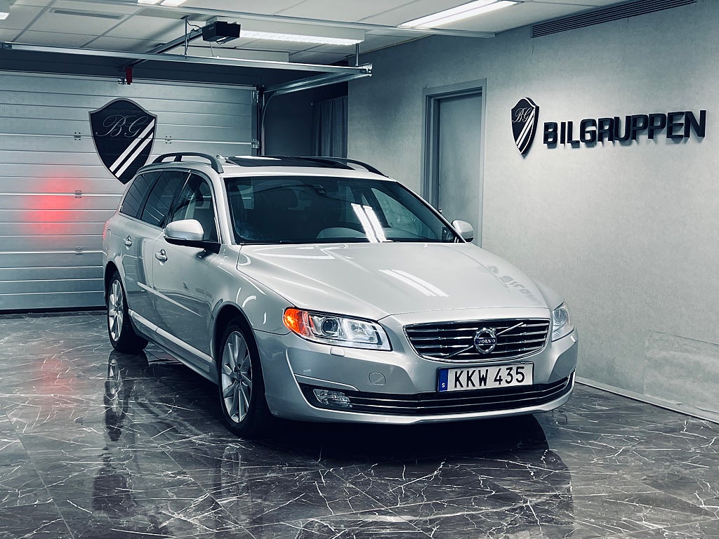 Volvo V70 D2 Geartronic Momentum|Drag|D-värmare|Navi|Taklucka|