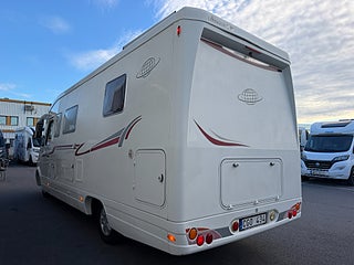 Husbil-integrerad Le Voyageur LX850 Mercedes (184HK AUT) Queensbed! ALDE! Hydrauliska stödben! 21 av 23