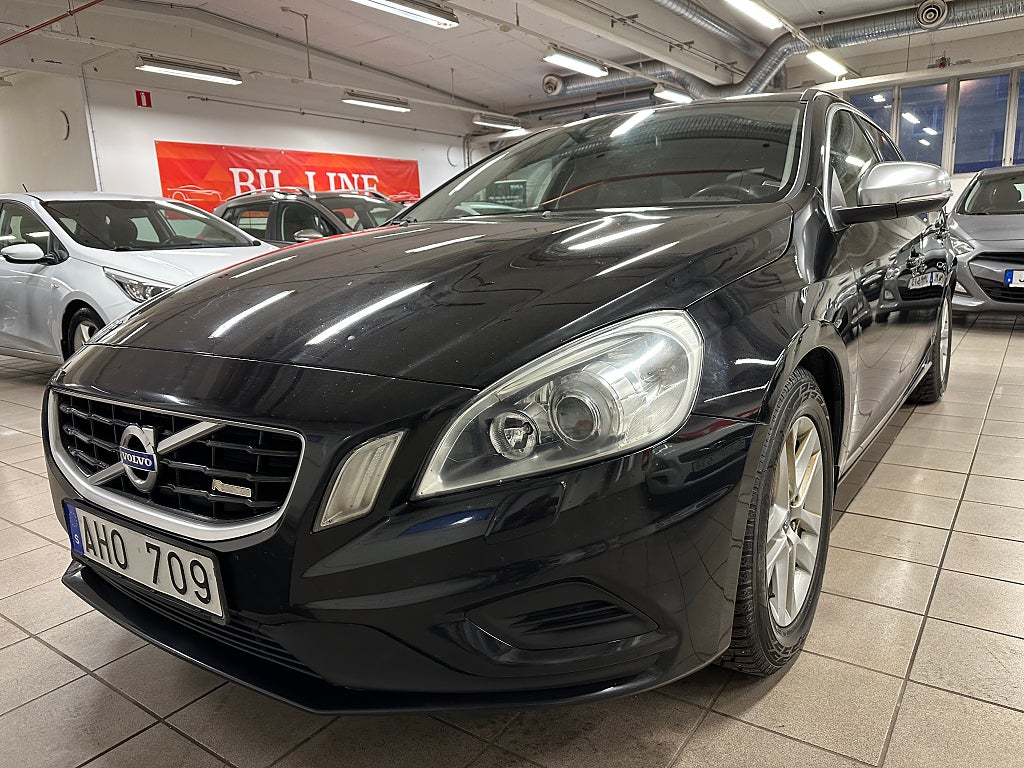 Volvo V60 D3 R-Design Euro 5  163HK VÄLSERVAD